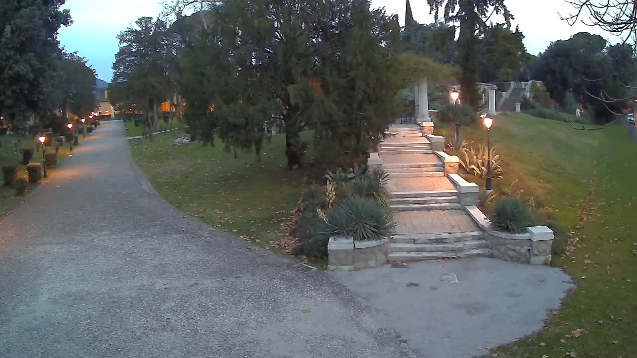 Parco Coronini-Cronberg Live Webcam – Green Oasis