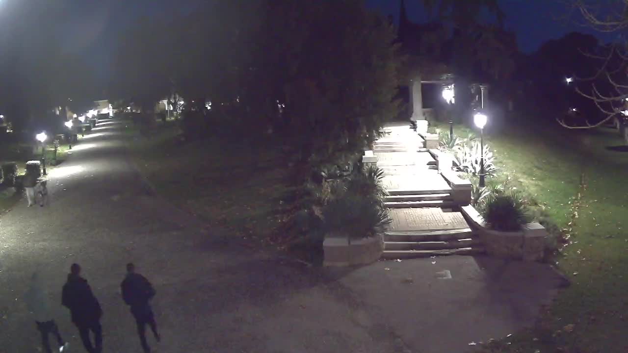 Spletna kamera park Coronini Kronberg – Gorica