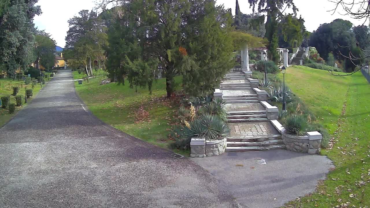 Parco Coronini-Cronberg Live Webcam – Green Oasis