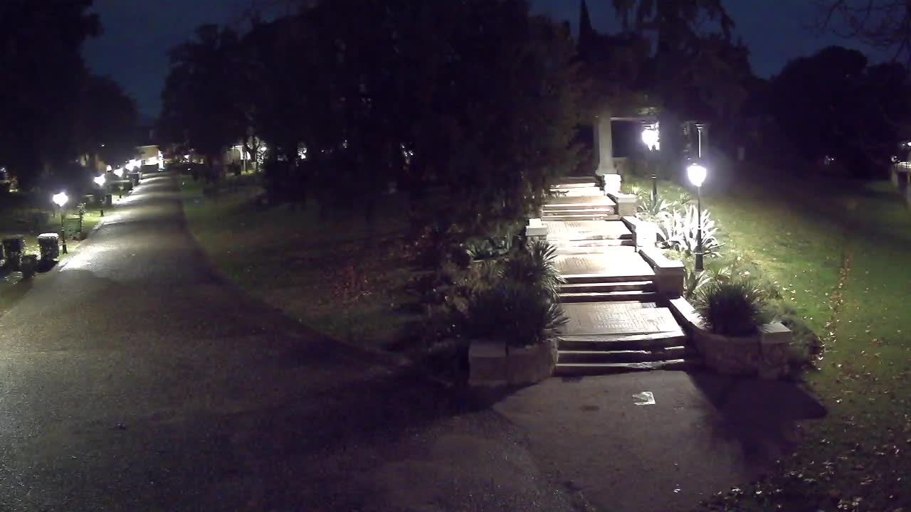 Spletna kamera park Coronini Kronberg – Gorica