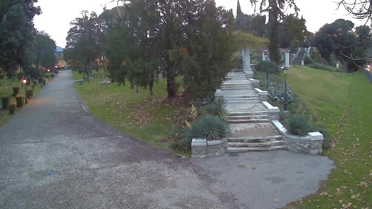 Spletna kamera park Coronini Kronberg – Gorica