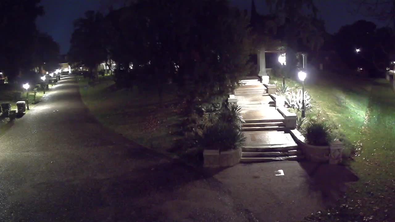 Parco Coronini-Cronberg Live Webcam – Green Oasis