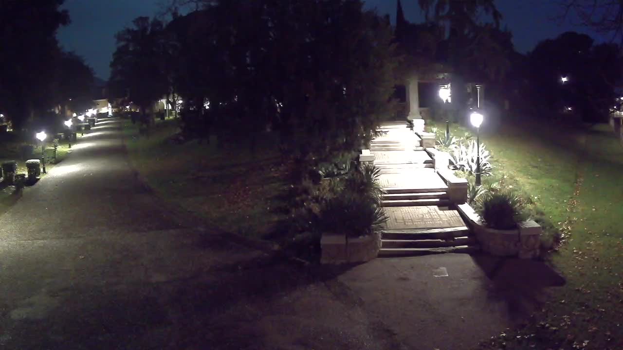 Spletna kamera park Coronini Kronberg – Gorica