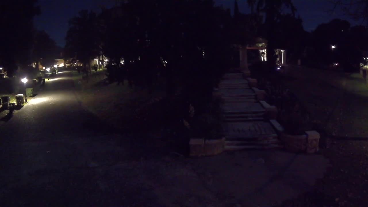 Parco Coronini-Cronberg Live Webcam – Green Oasis