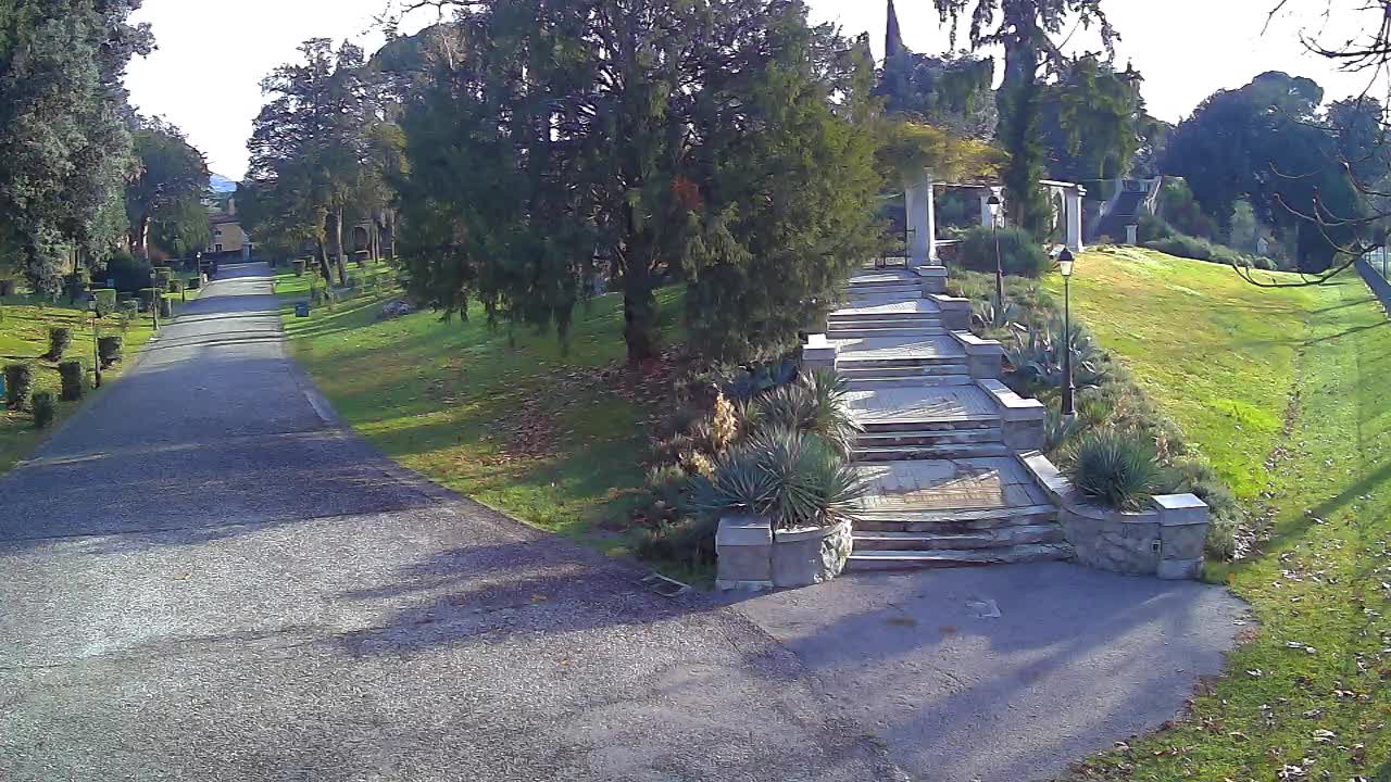 Spletna kamera park Coronini Kronberg – Gorica