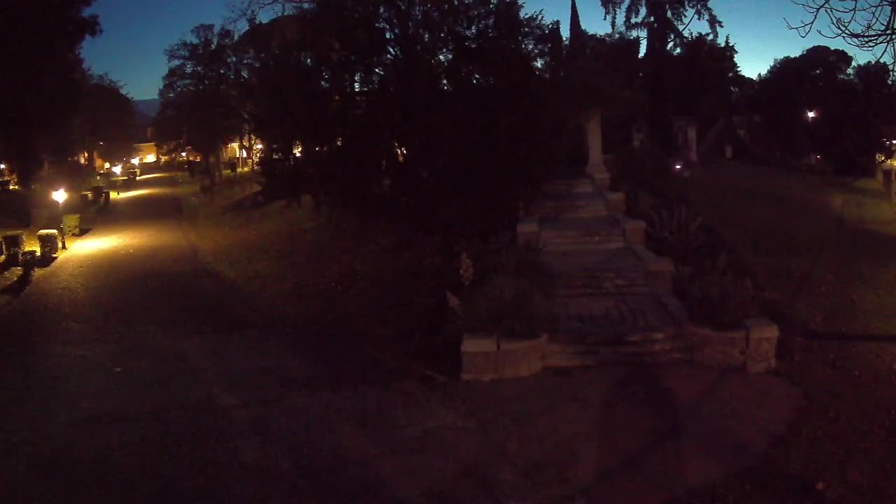 Parco Coronini-Cronberg Live Webcam – Green Oasis