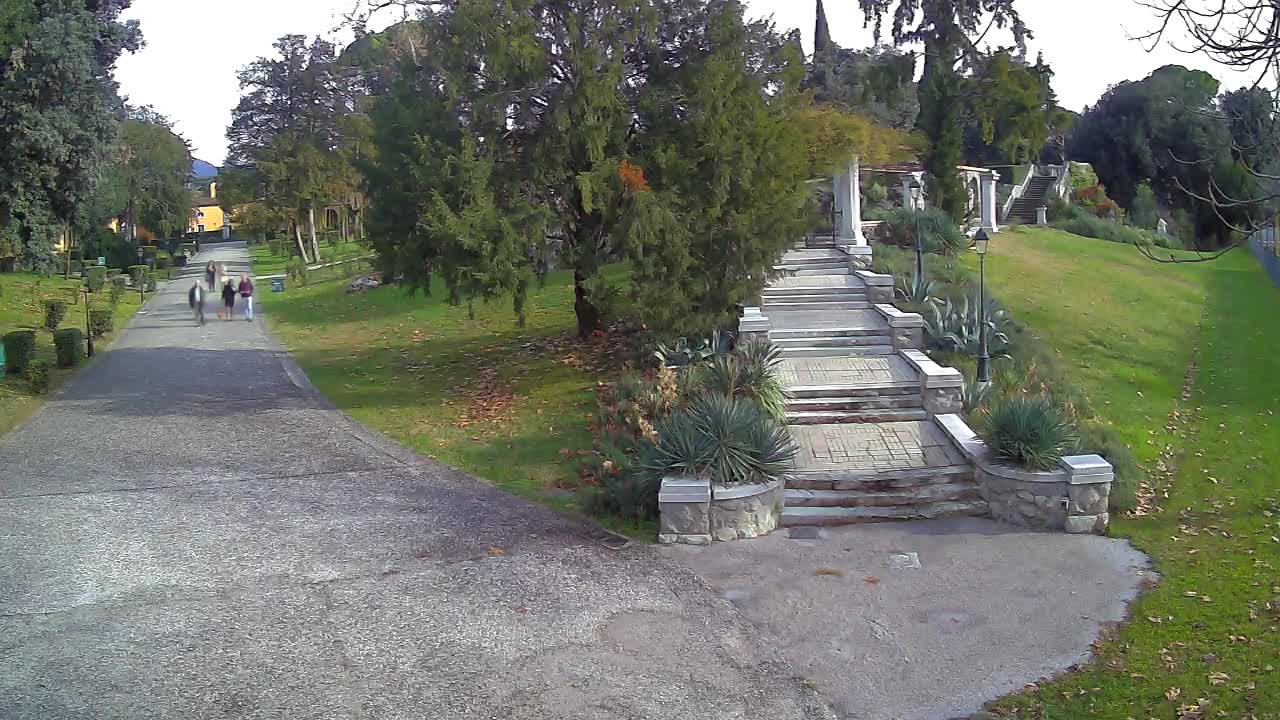 Spletna kamera park Coronini Kronberg – Gorica