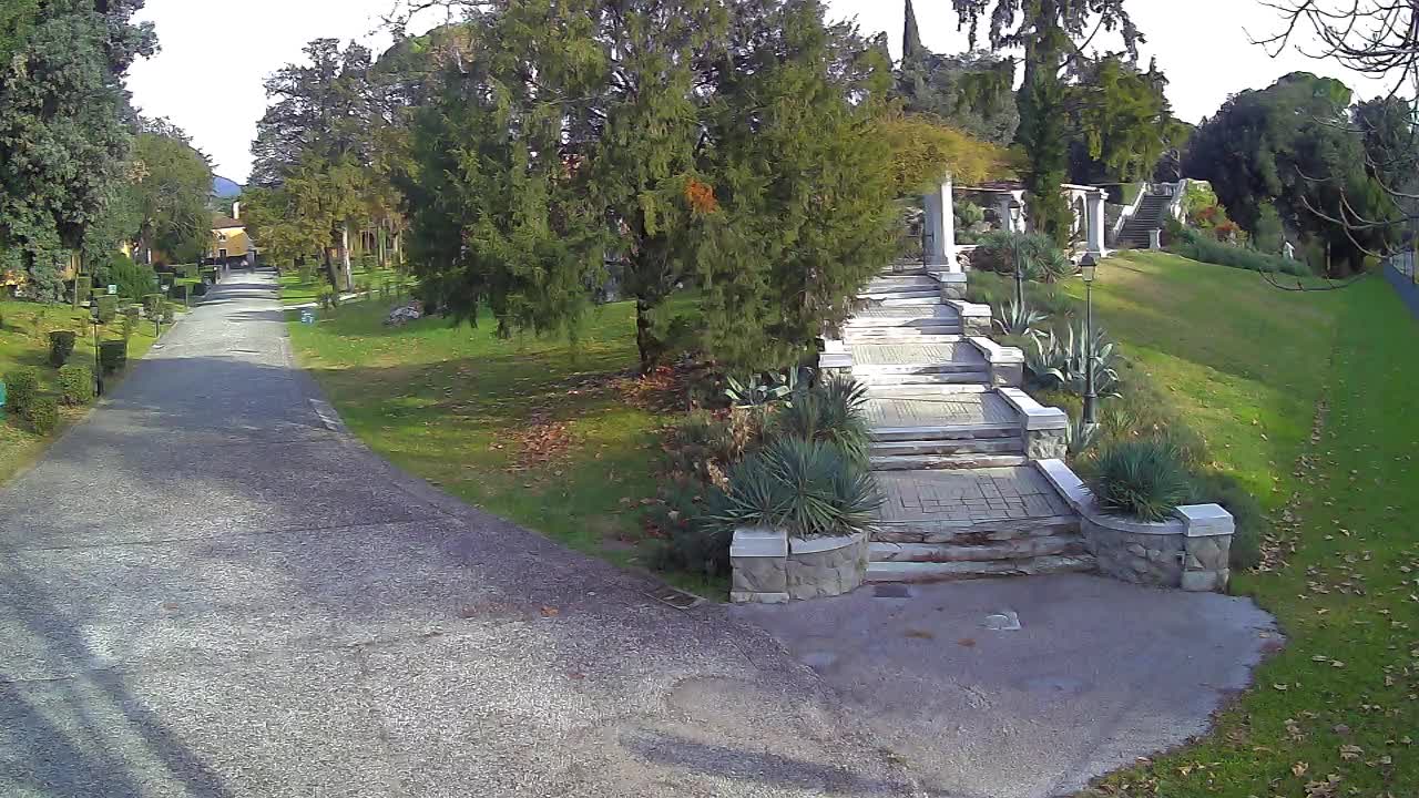 Spletna kamera park Coronini Kronberg – Gorica