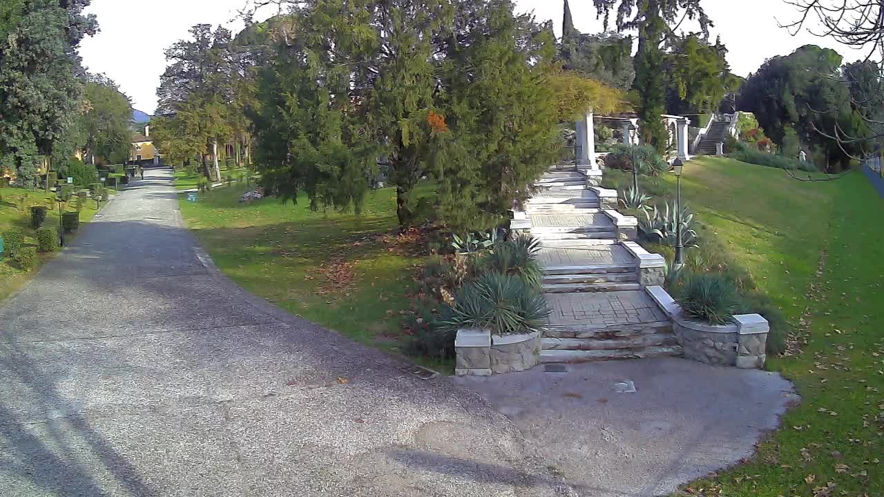 Spletna kamera park Coronini Kronberg – Gorica