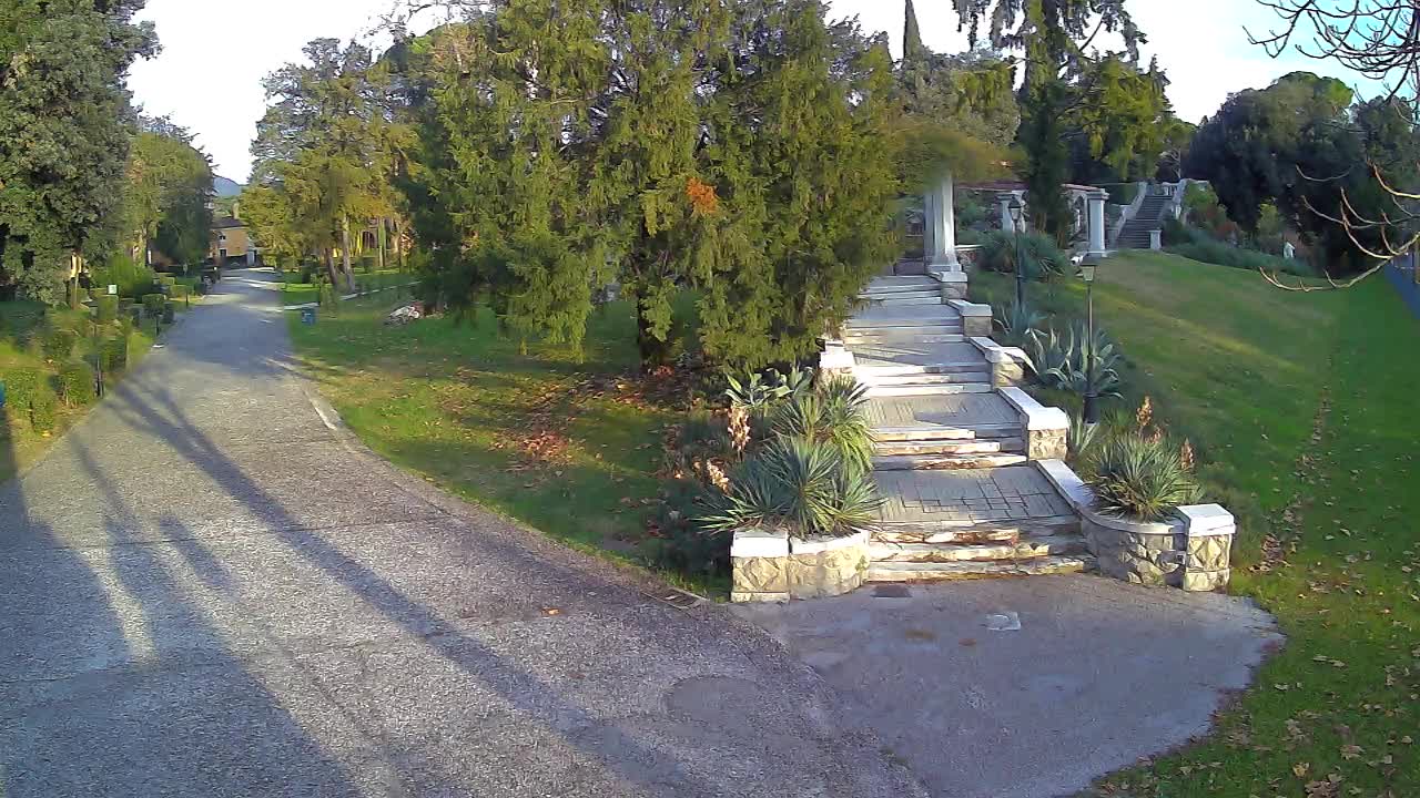 Spletna kamera park Coronini Kronberg – Gorica