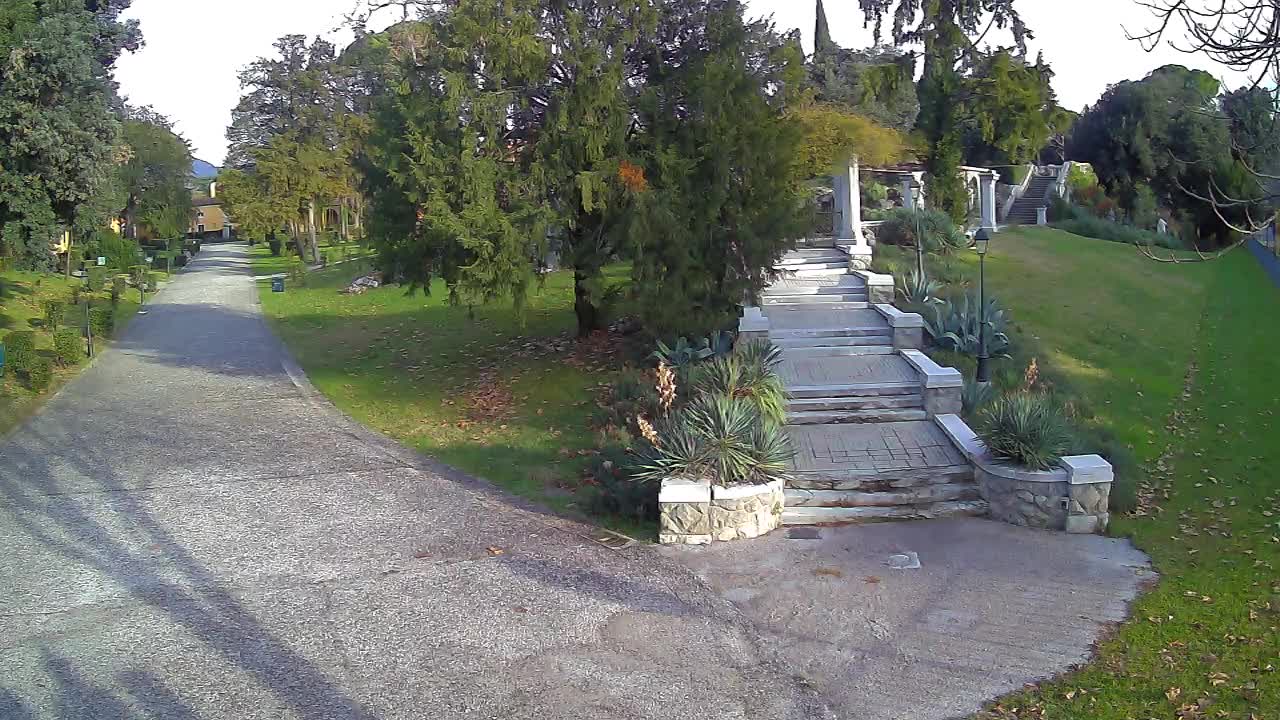 Spletna kamera park Coronini Kronberg – Gorica