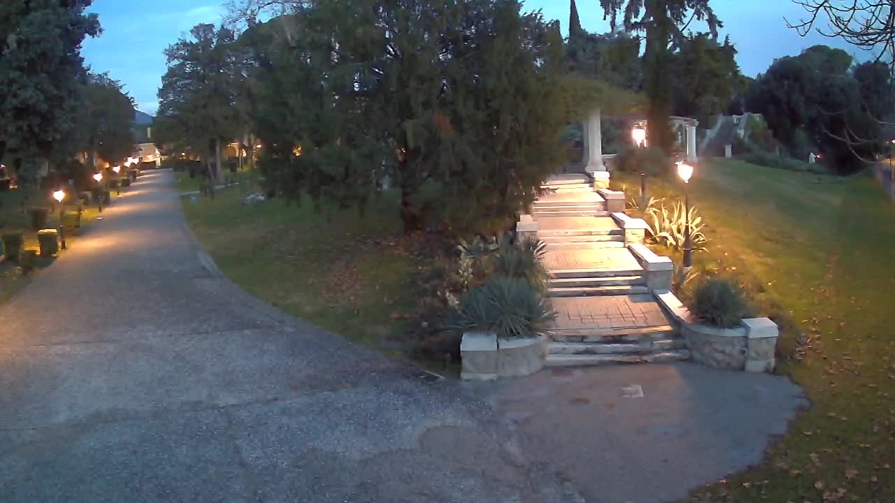 Spletna kamera park Coronini Kronberg – Gorica