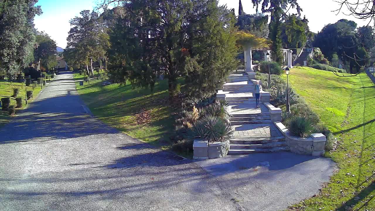 Spletna kamera park Coronini Kronberg – Gorica