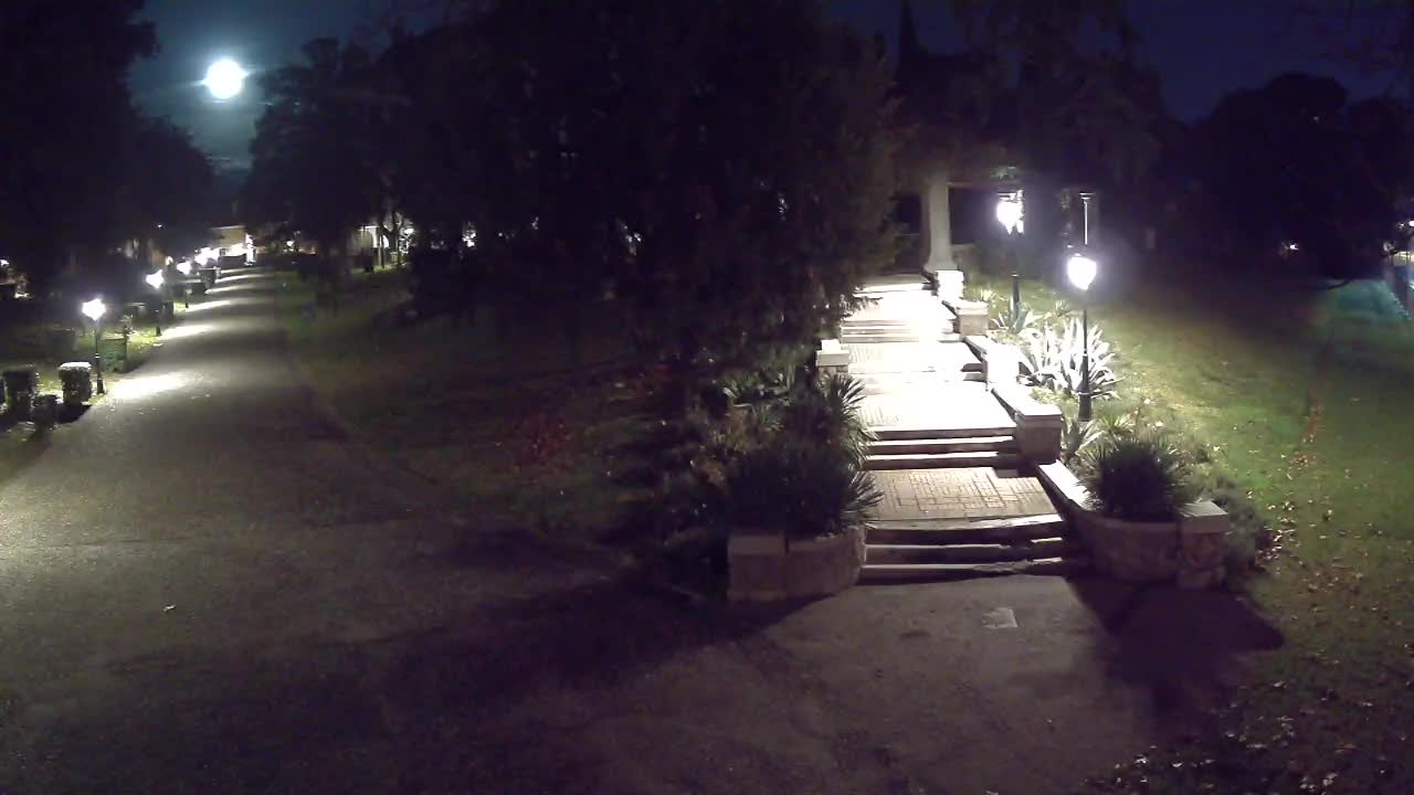 Parco Coronini-Cronberg Live Webcam – Green Oasis