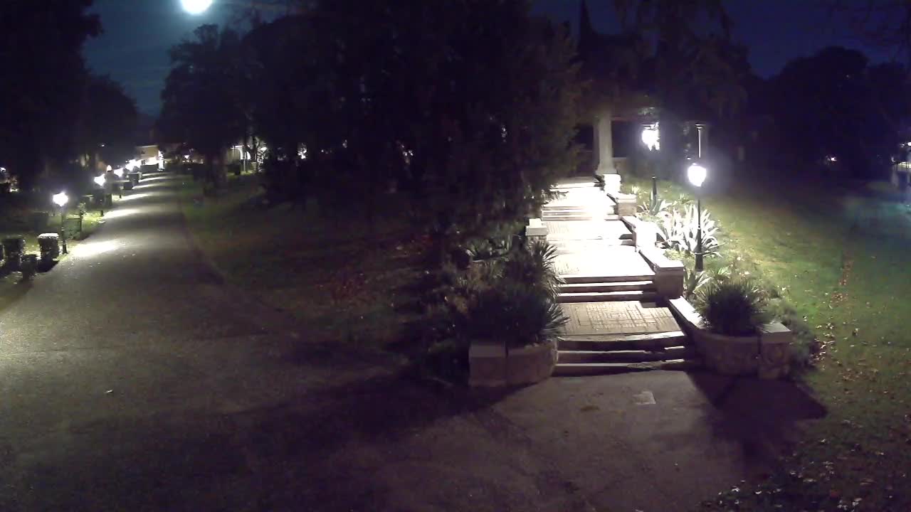 Parco Coronini-Cronberg Live Webcam – Green Oasis