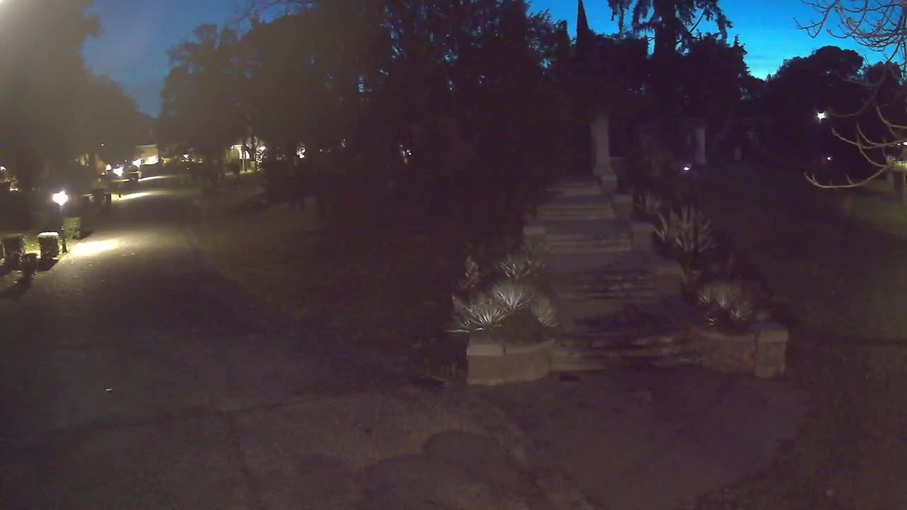 Parco Coronini-Cronberg Live Webcam – Green Oasis