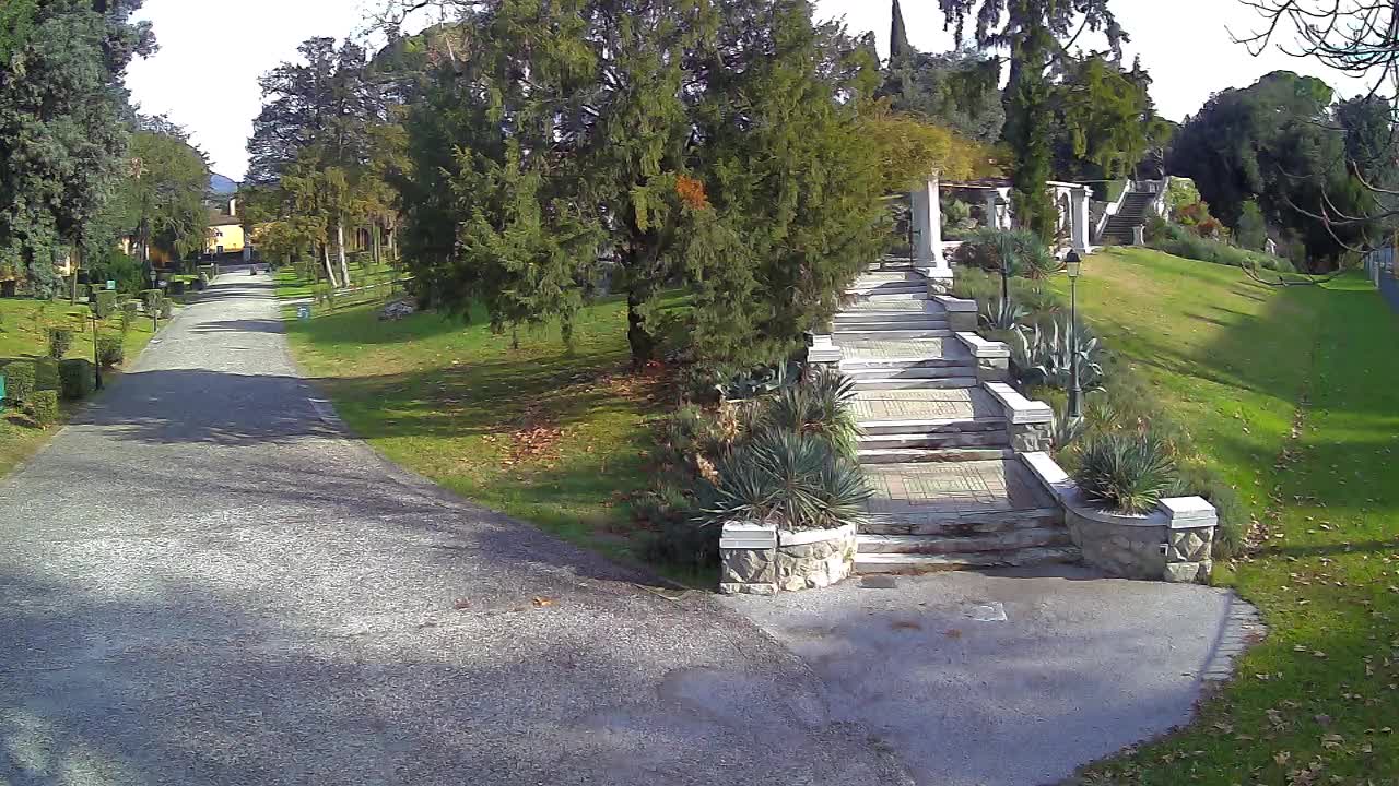 Spletna kamera park Coronini Kronberg – Gorica