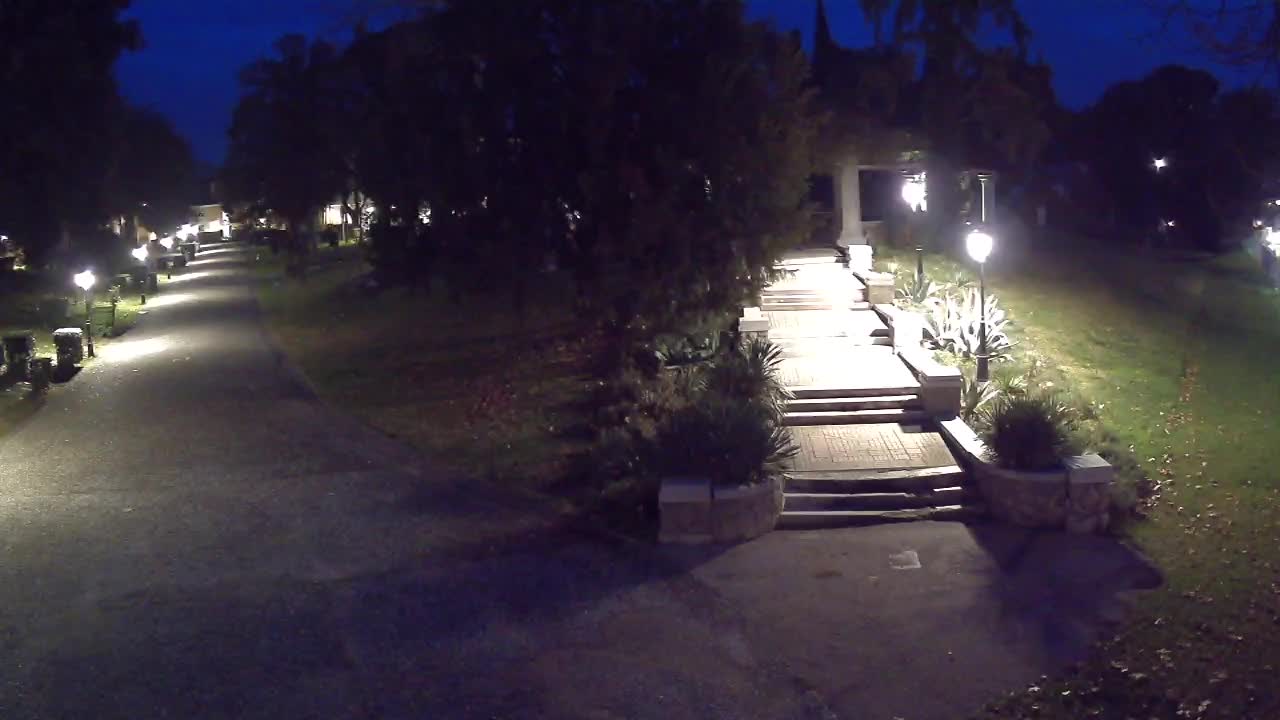 Parco Coronini-Cronberg Live Webcam – Green Oasis