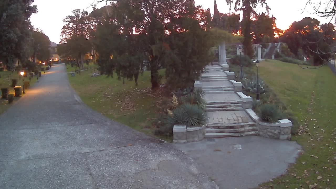 Parco Coronini-Cronberg Live Webcam – Green Oasis