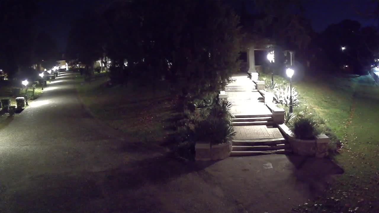 Parco Coronini-Cronberg Live Webcam – Green Oasis