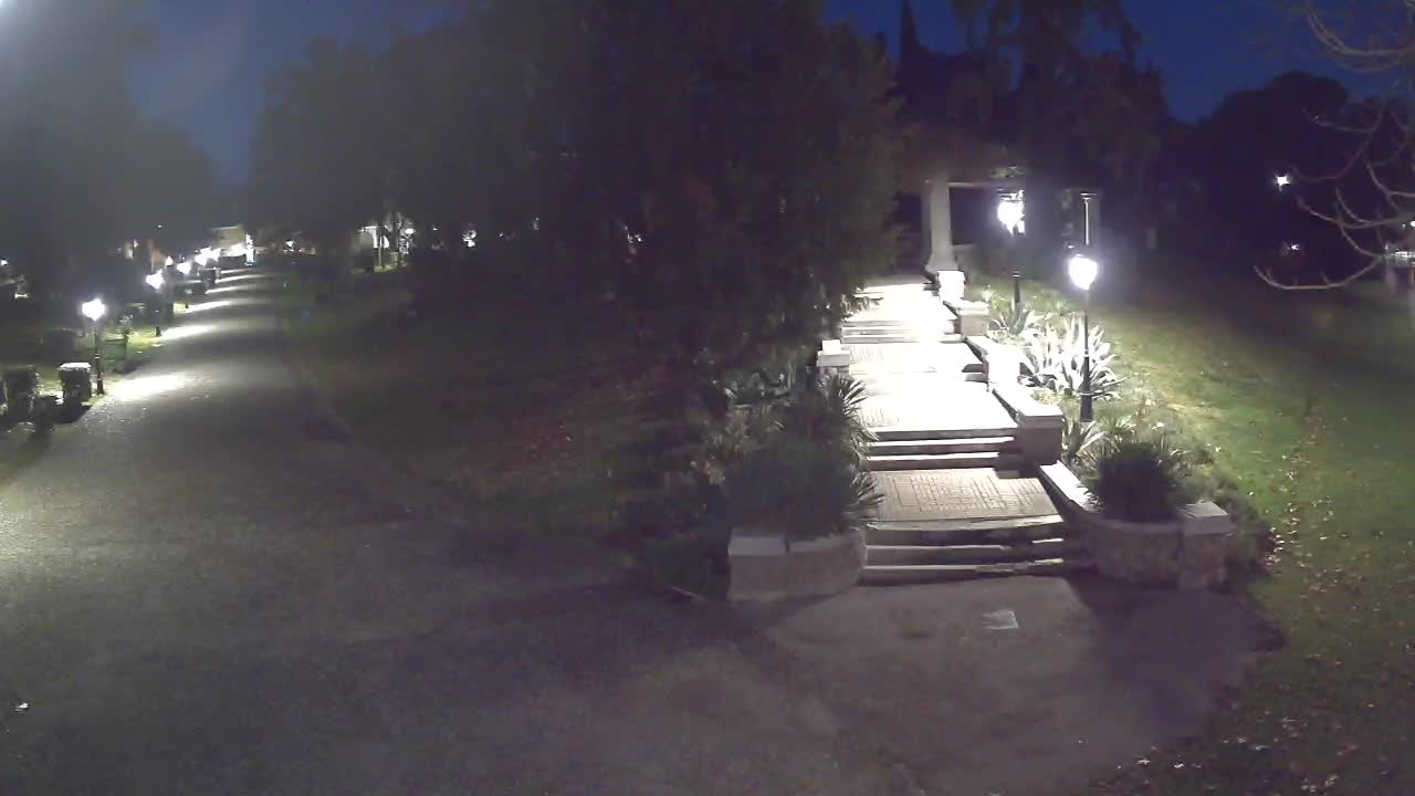 Parco Coronini-Cronberg Live Webcam – Green Oasis