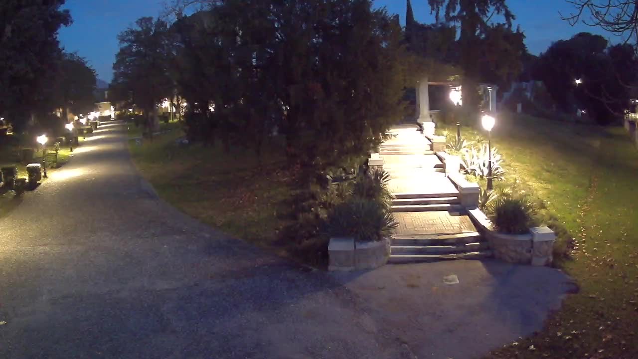 Parco Coronini-Cronberg Live Webcam – Green Oasis