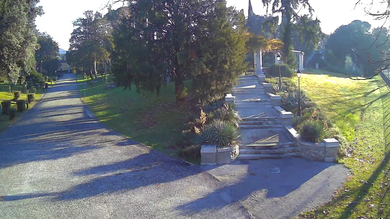 Parco Coronini-Cronberg Live Webcam – Green Oasis