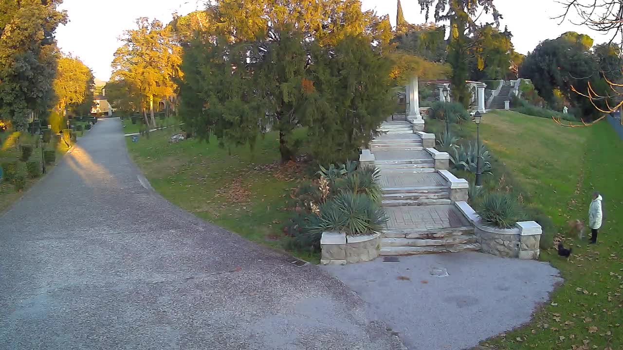 Parco Coronini-Cronberg Live Webcam – Green Oasis