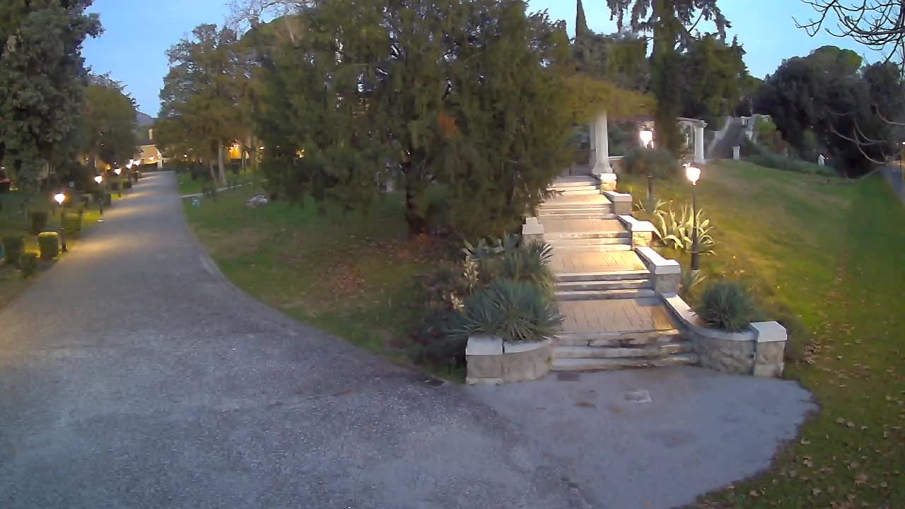 Parco Coronini-Cronberg Live Webcam – Green Oasis