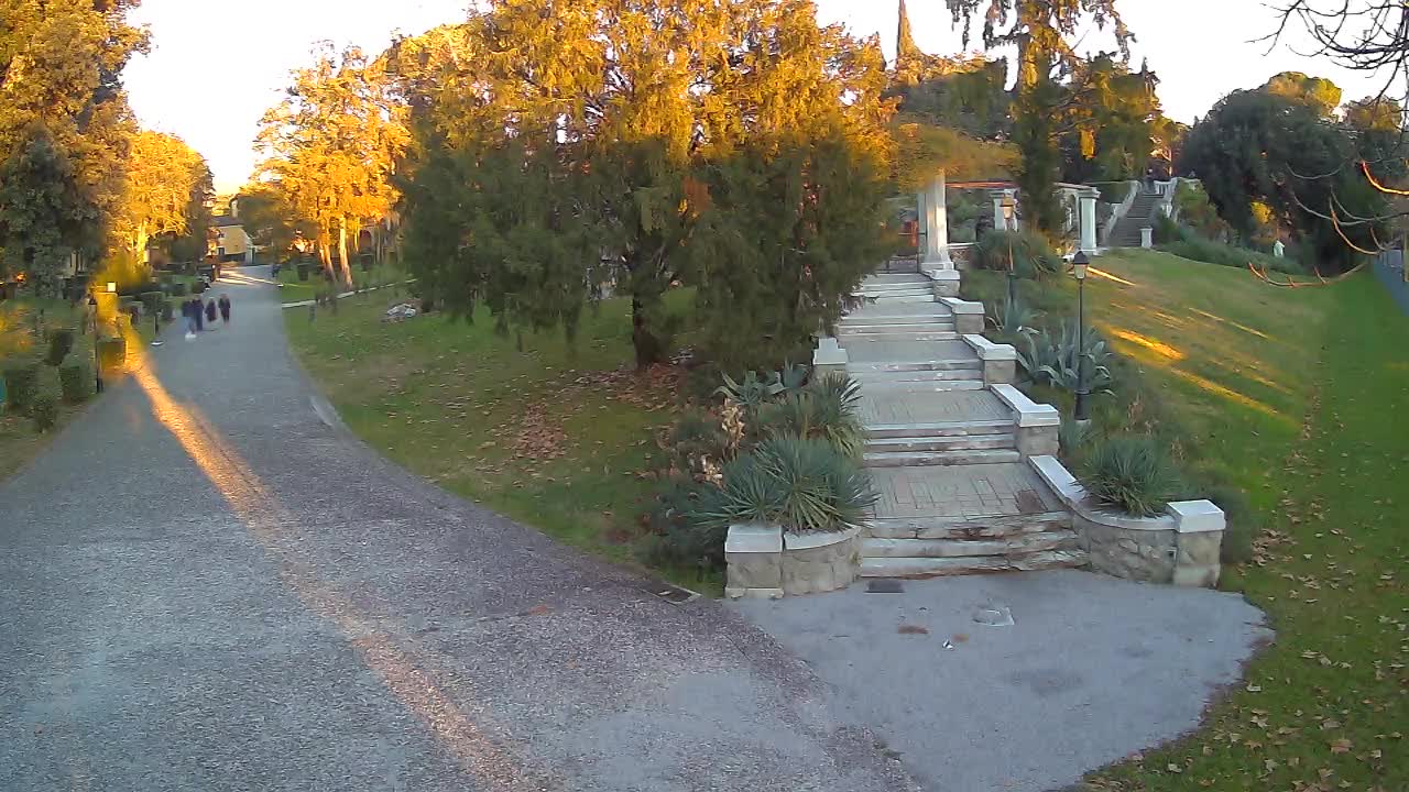 Spletna kamera park Coronini Kronberg – Gorica