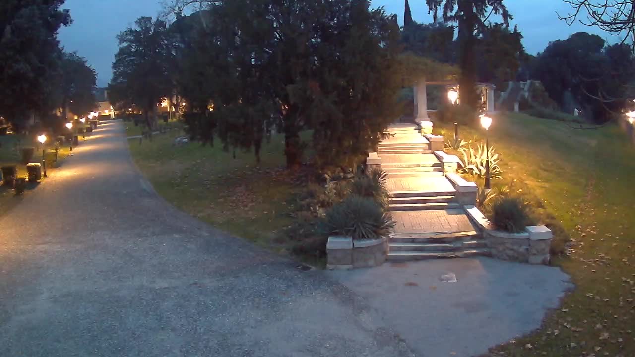 Parco Coronini-Cronberg Live Webcam – Green Oasis