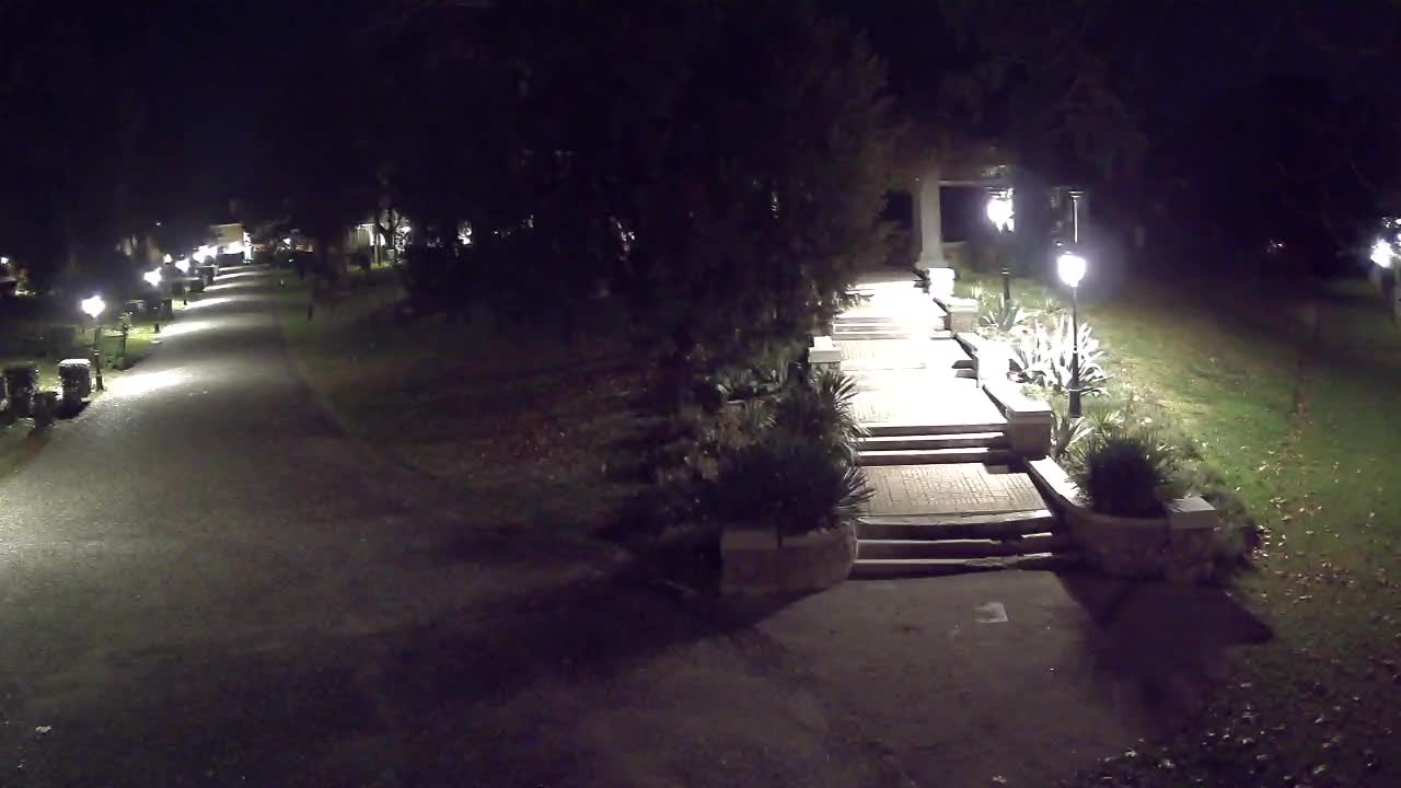 Parco Coronini-Cronberg Live Webcam – Green Oasis