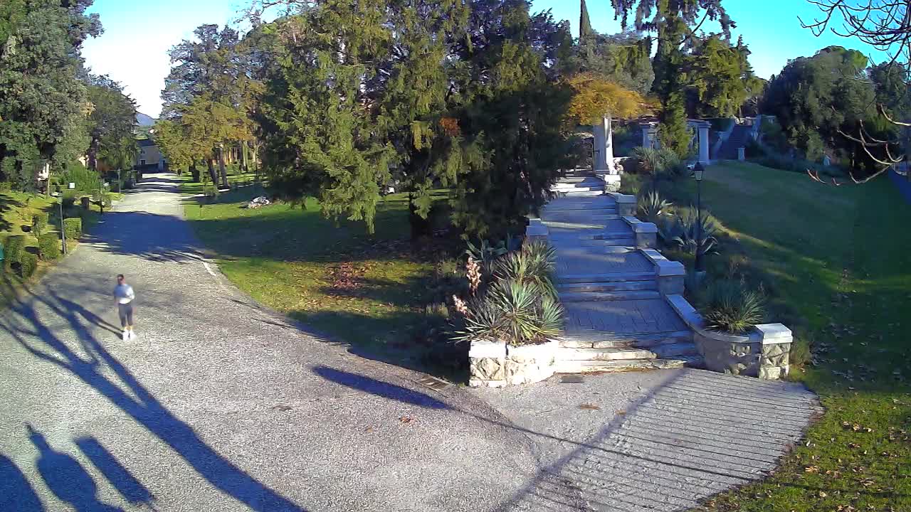 Spletna kamera park Coronini Kronberg – Gorica