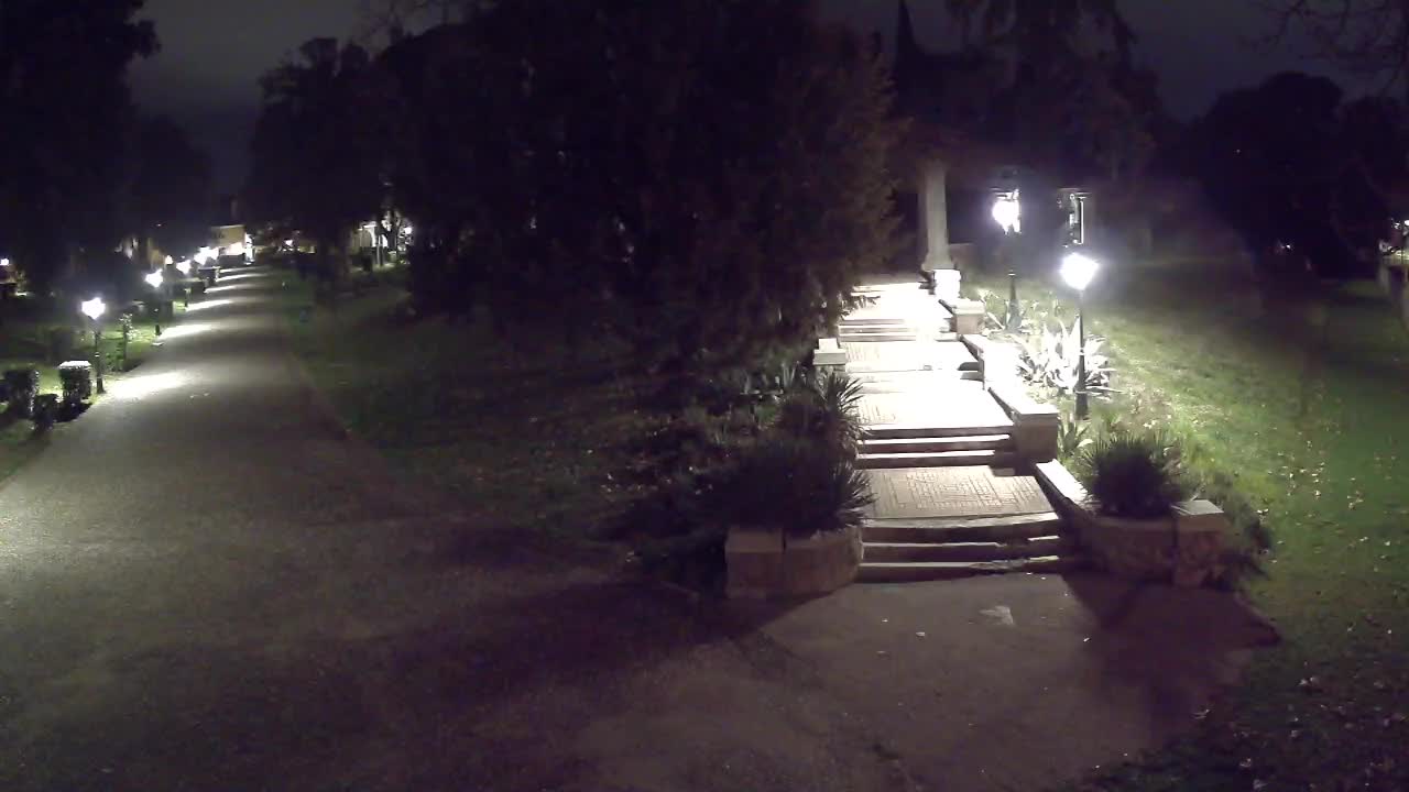 Parco Coronini-Cronberg Live Webcam – Green Oasis