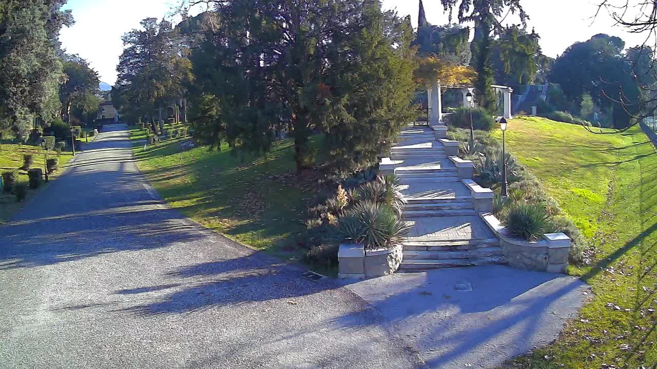 Spletna kamera park Coronini Kronberg – Gorica