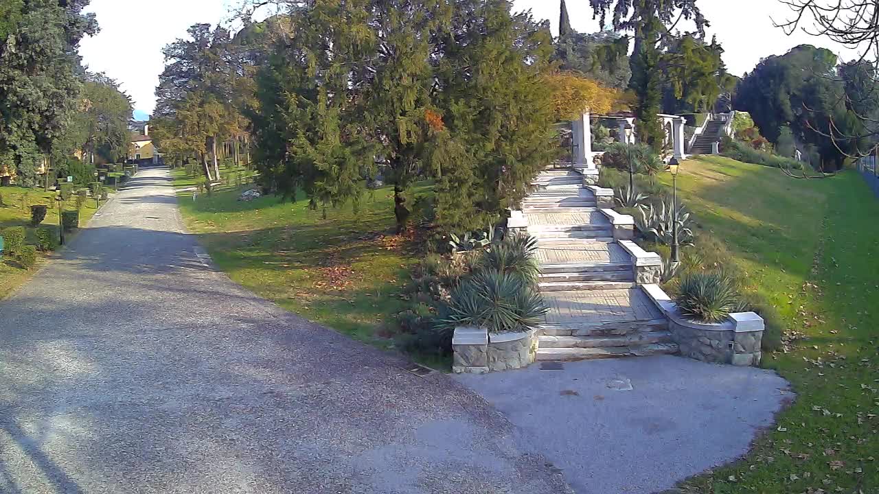 Spletna kamera park Coronini Kronberg – Gorica