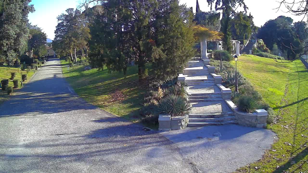 Spletna kamera park Coronini Kronberg – Gorica