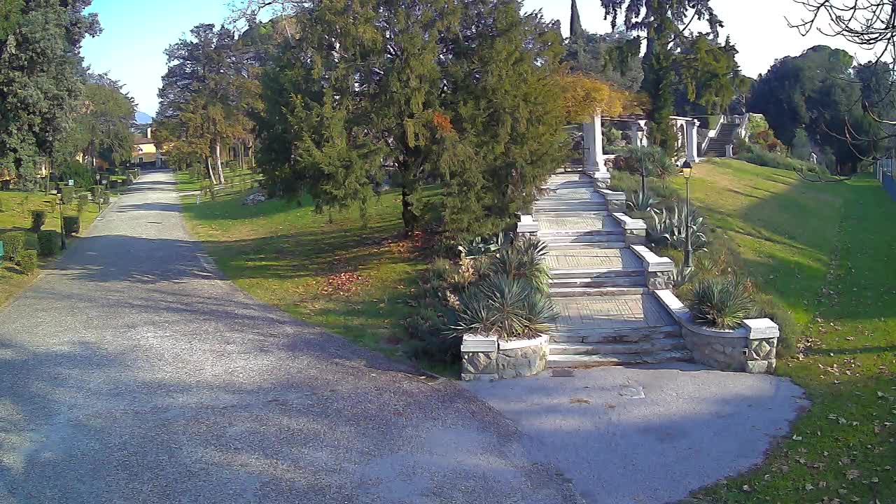 Spletna kamera park Coronini Kronberg – Gorica