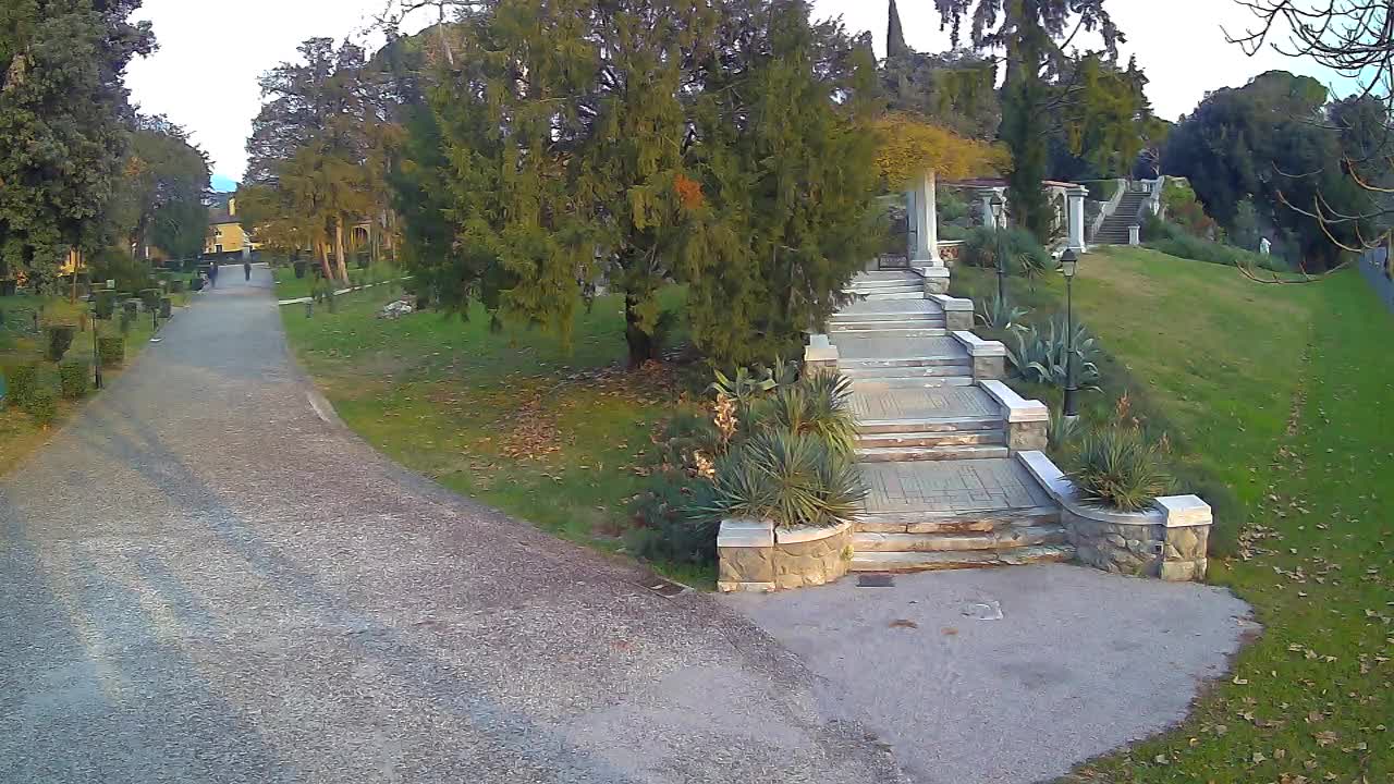 Spletna kamera park Coronini Kronberg – Gorica