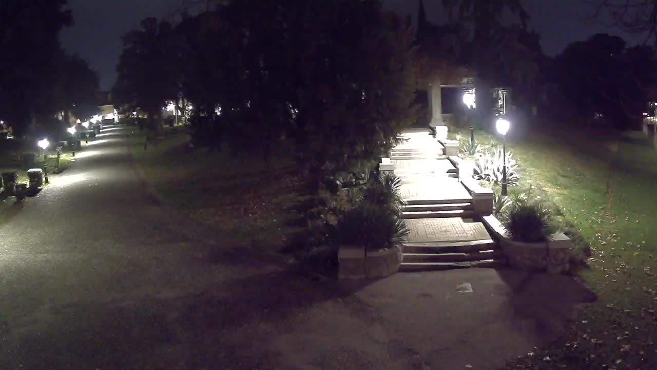 Parco Coronini-Cronberg Live Webcam – Green Oasis