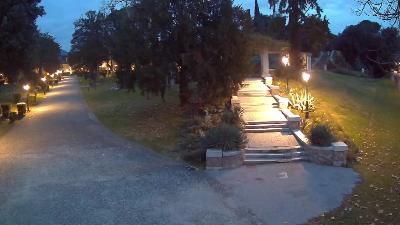 Spletna kamera park Coronini Kronberg – Gorica