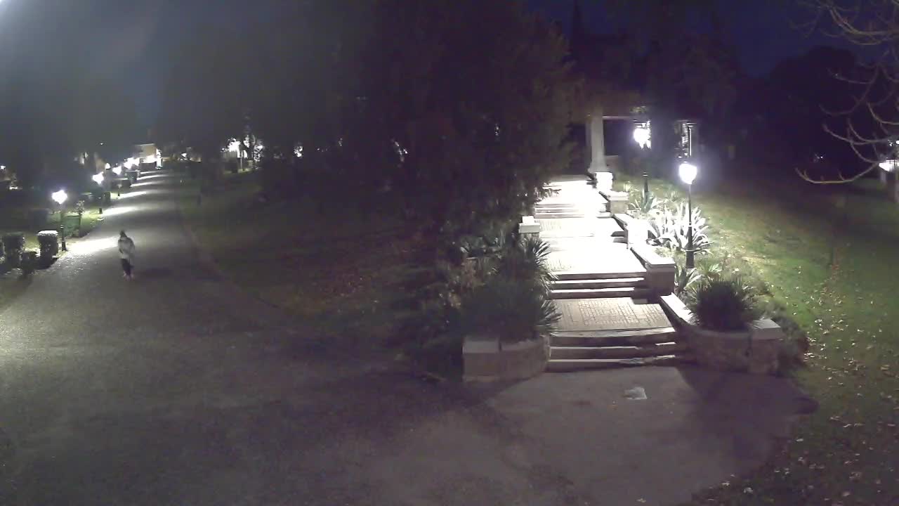 Parco Coronini-Cronberg Live Webcam – Green Oasis