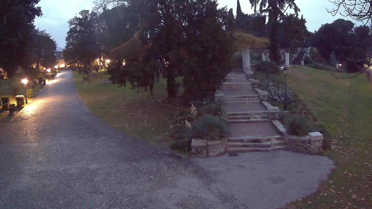Parco Coronini-Cronberg Live Webcam – Green Oasis