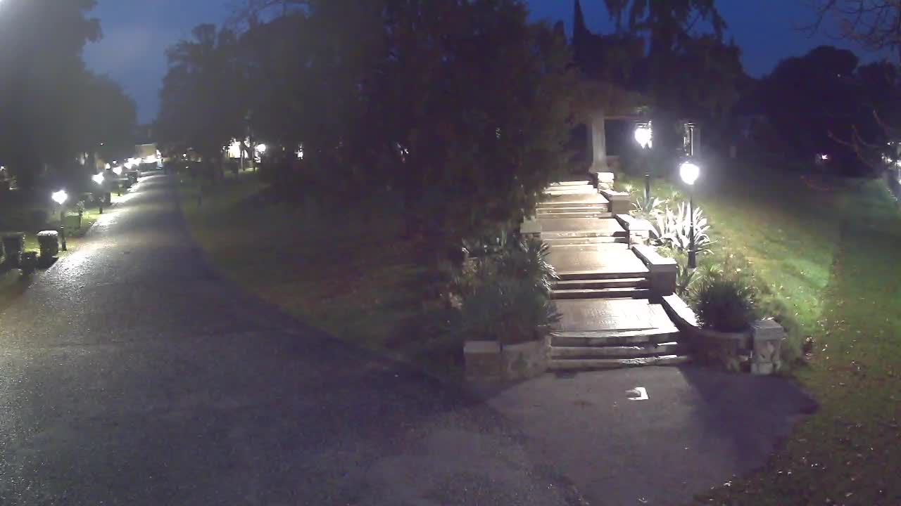 Parco Coronini-Cronberg Live Webcam – Green Oasis