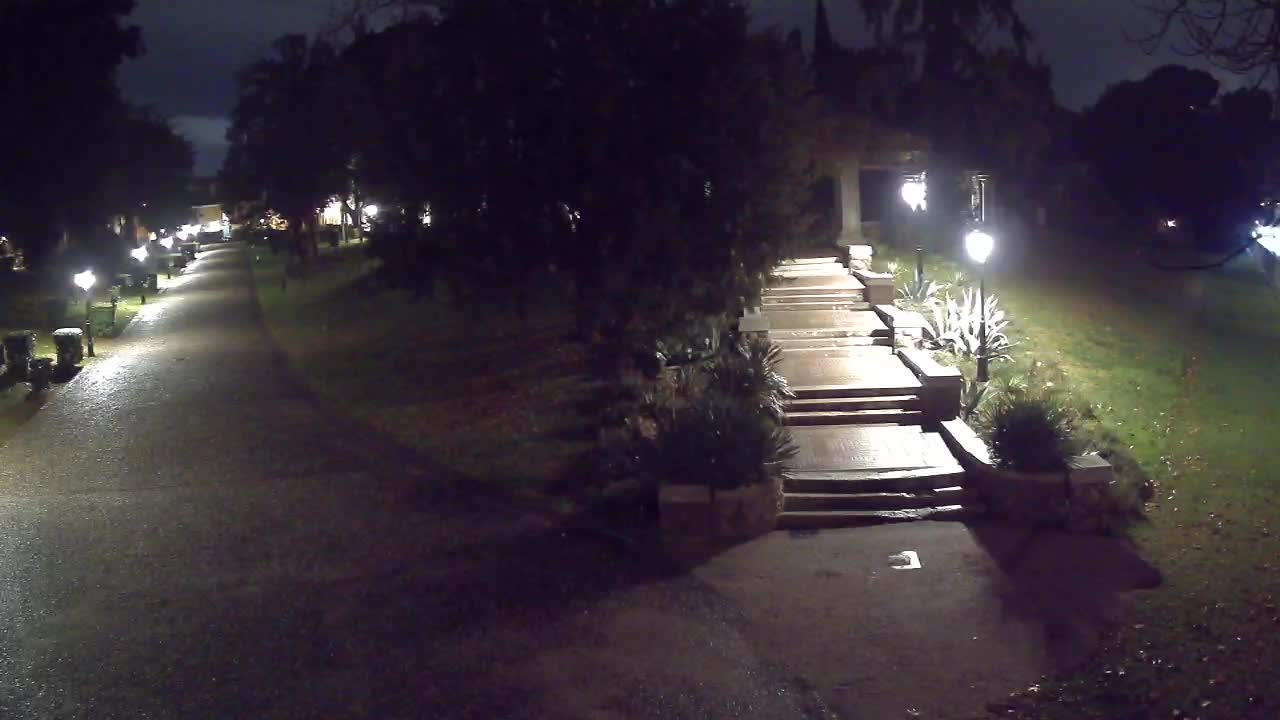 Parco Coronini-Cronberg Live Webcam – Green Oasis