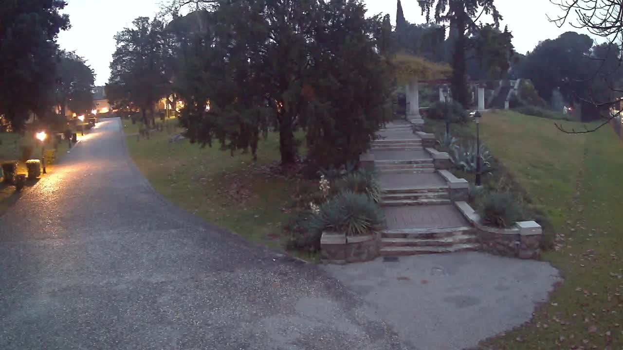 Parco Coronini-Cronberg Live Webcam – Green Oasis