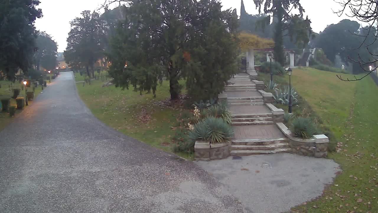 Parco Coronini-Cronberg Live Webcam – Green Oasis