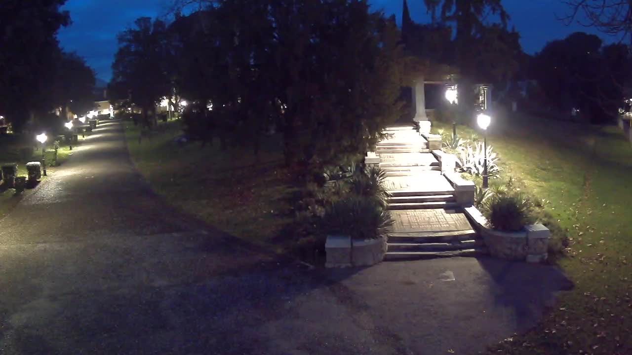 Spletna kamera park Coronini Kronberg – Gorica