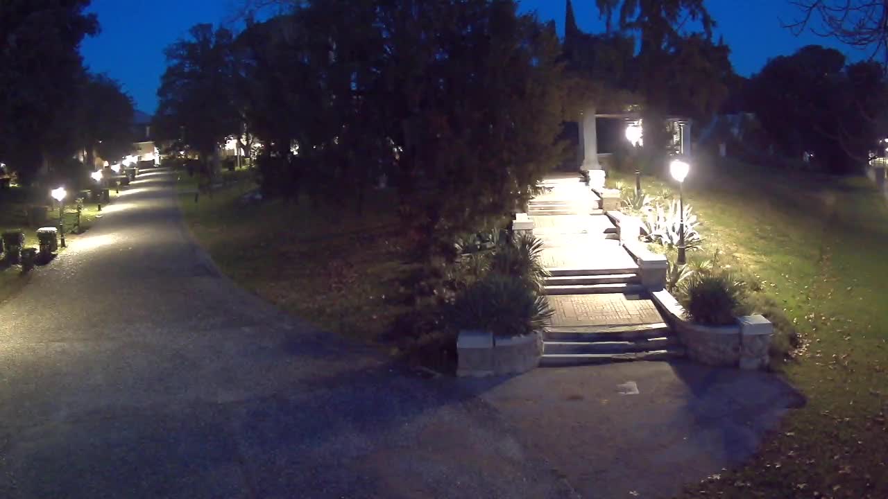 Spletna kamera park Coronini Kronberg – Gorica