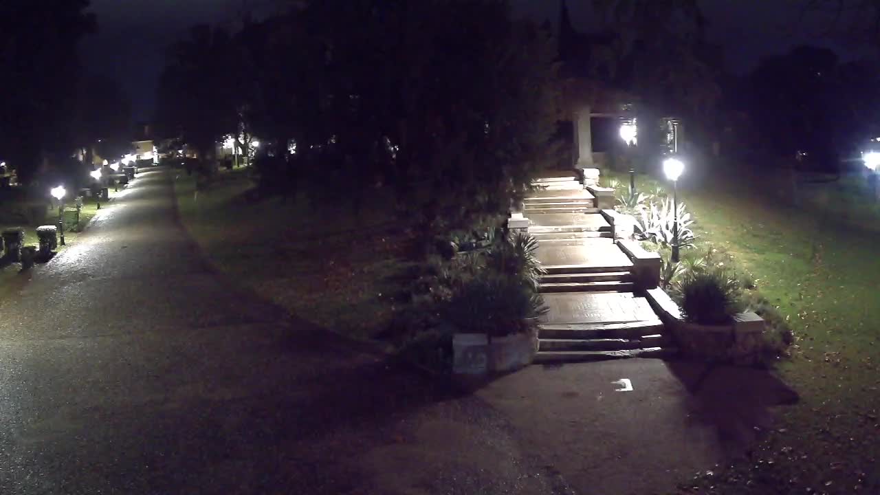 Parco Coronini-Cronberg Live Webcam – Green Oasis